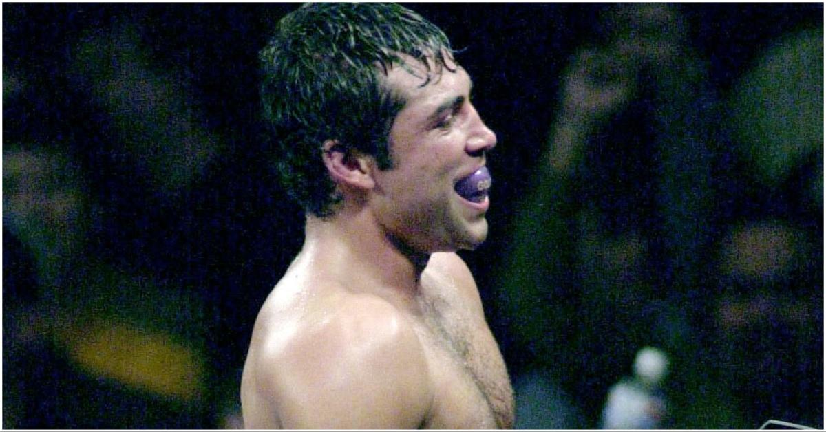 Arturo Gatti celebrating in the ring