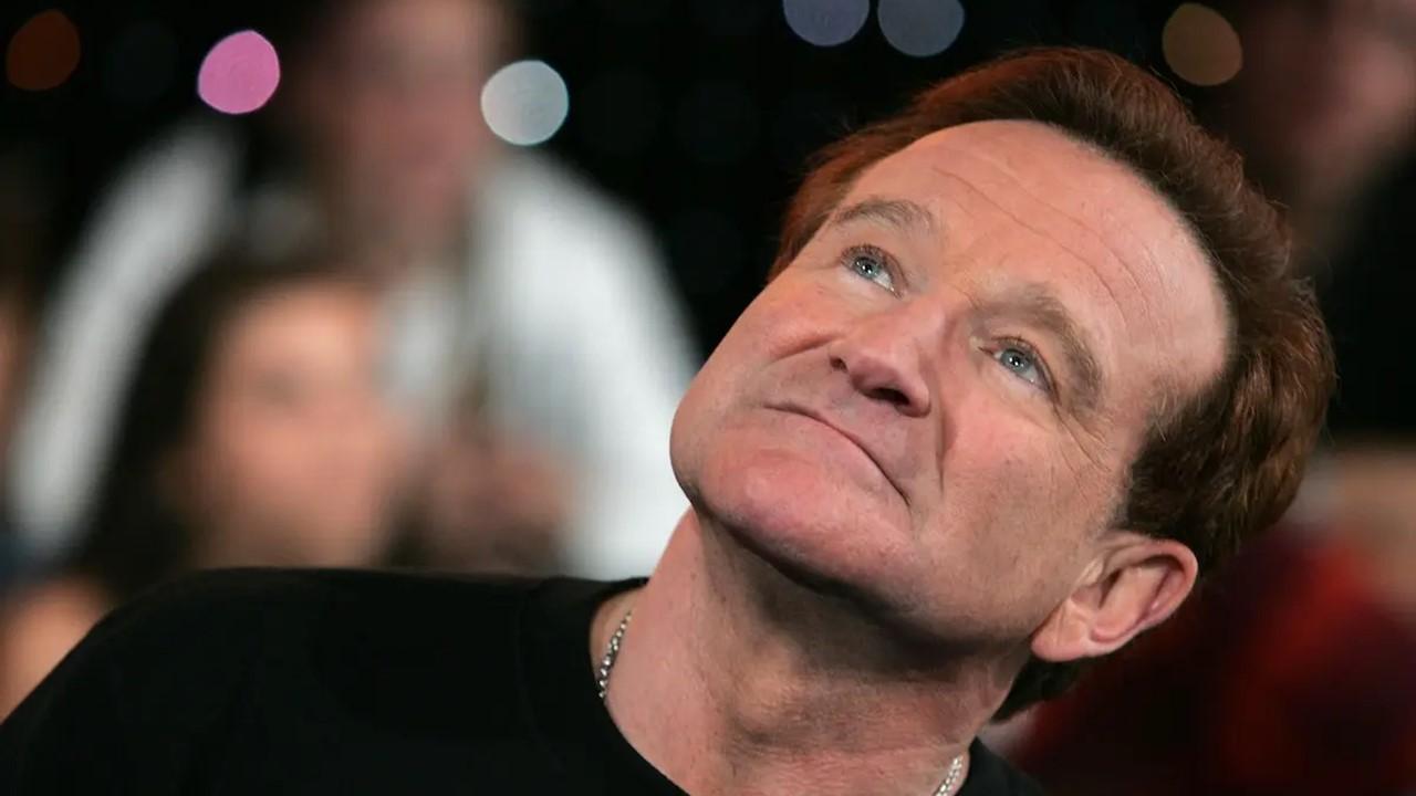 Robin Williams at MTV's Total Request Live at the MTV Times Square Studios on April 27, 2006