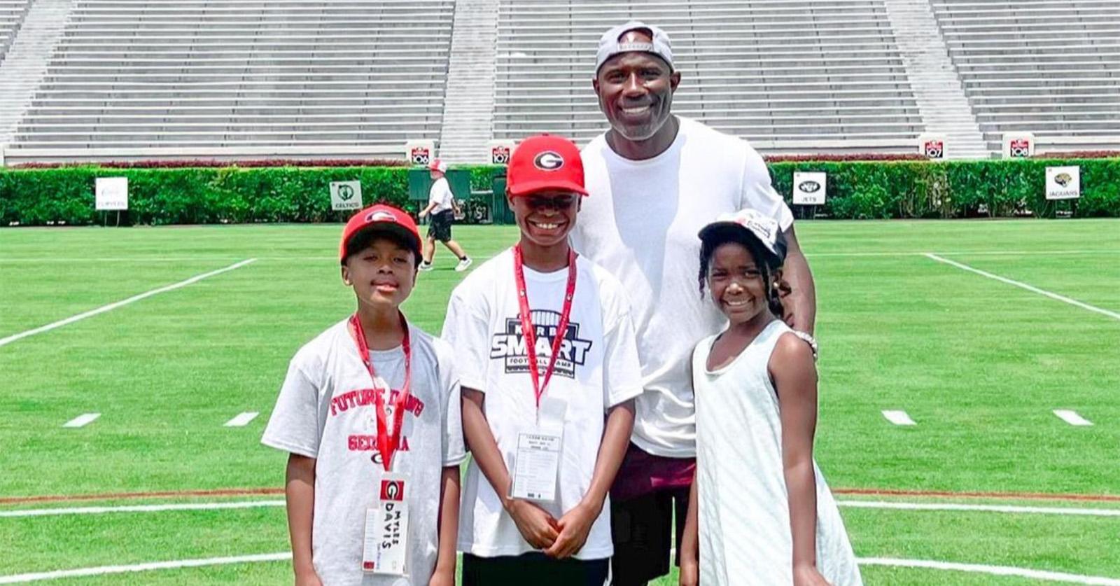 Terrell Davis and kids