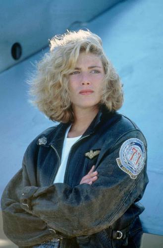 Kelly McGillis on the set of Top Gun