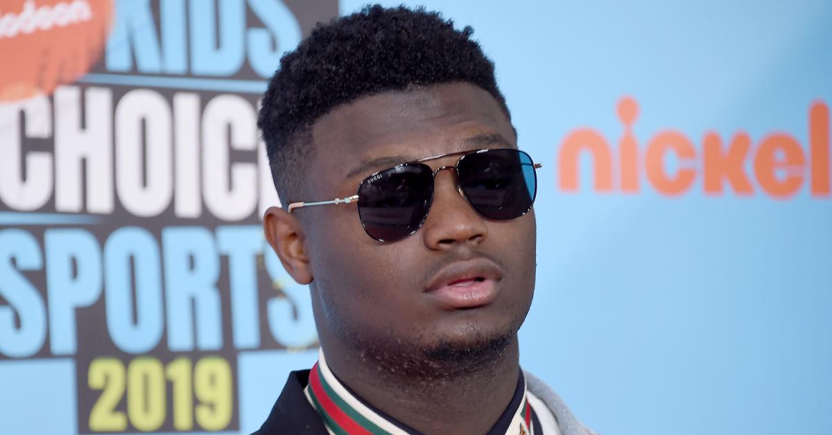 Zion Williamson wearing aviator sunglasses to the 2019 Kids' Choice Sports.