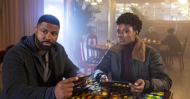 Hobbs and Wallace in 'FBI.'