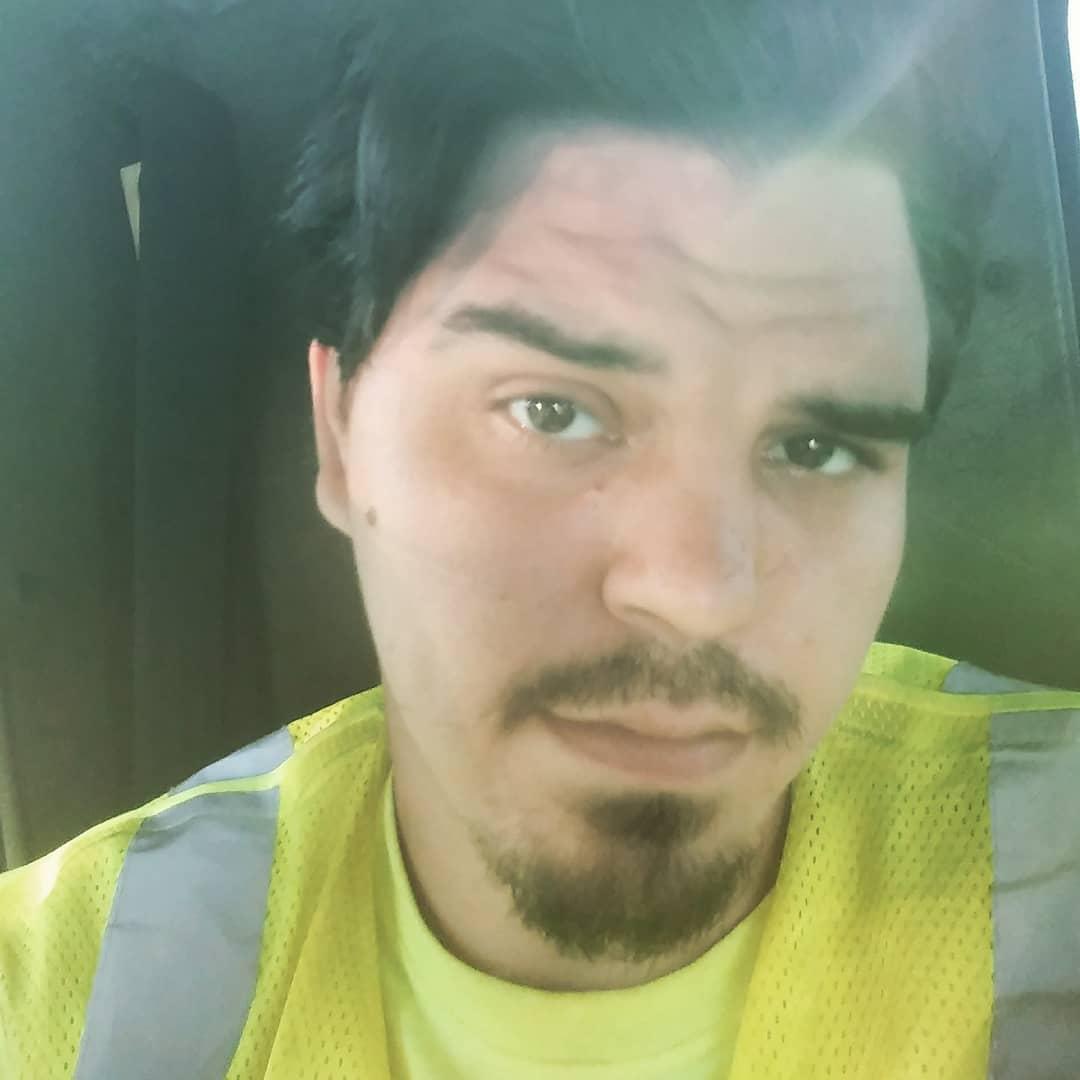 Meet Douglas Kiker: ‘American Idol’ Hopeful and Garbage Man