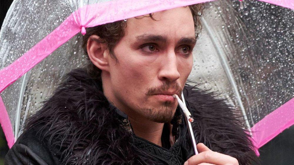 Series: Misfits /// The Umbrella Academy. Actor: Robert Sheehan