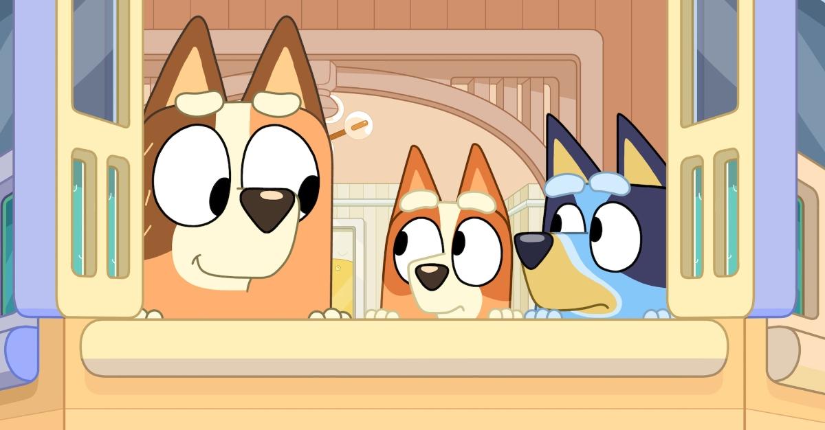 Bluey and Bingo are surprised to see Mum join their secret spy ring!