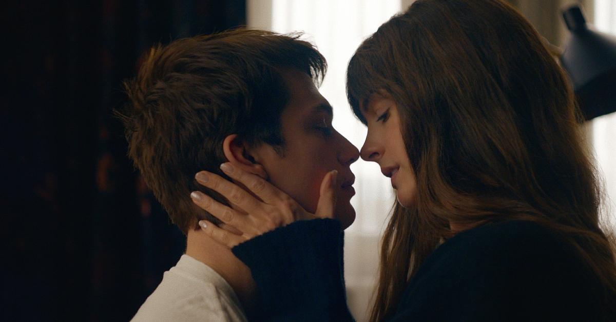 Nicholas Galitzine and Anne Hathaway in 'The Idea of You'