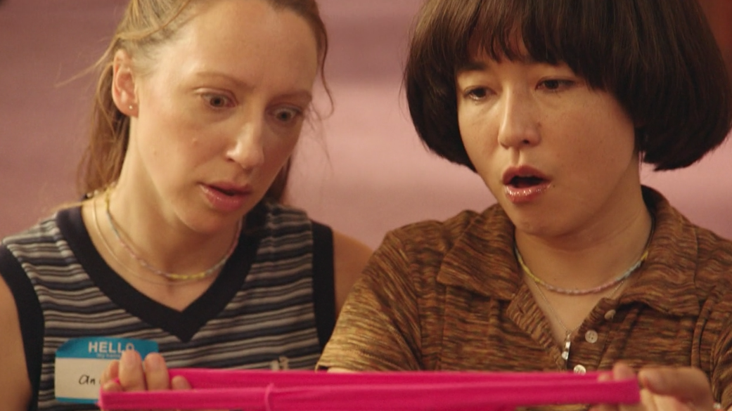 What Are the Ages of the Actors in 'PEN15'? — Details