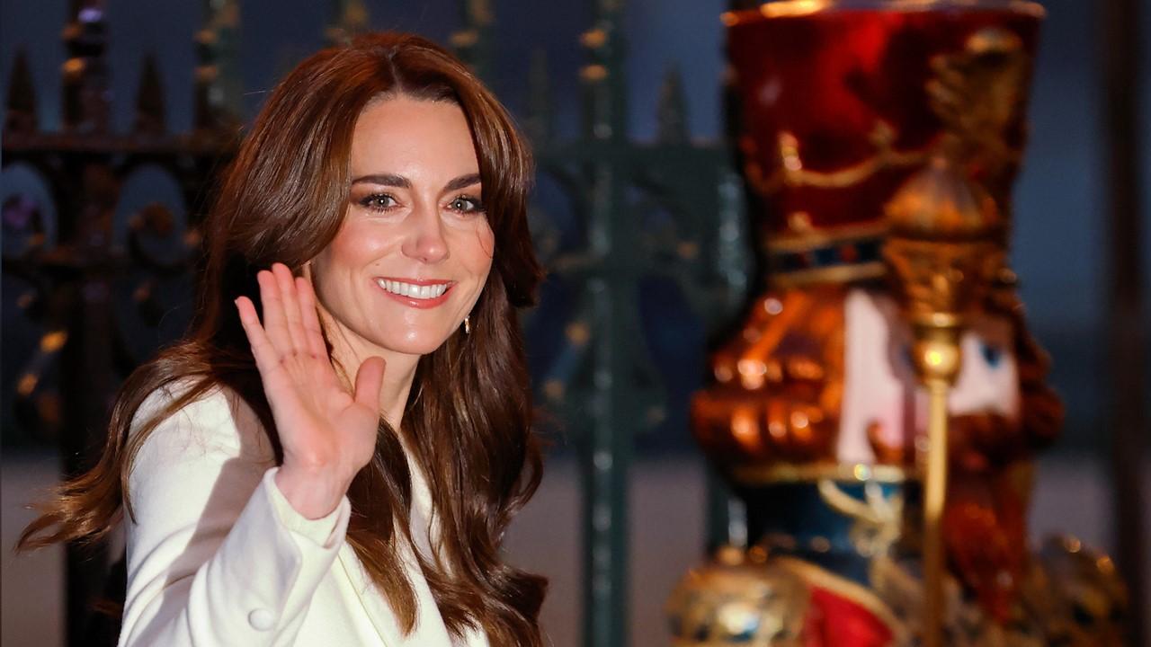 Kate Middleton waving before the 'Together At Christmas' Carol Service at Westminster Abbey on Dec. 8, 2023