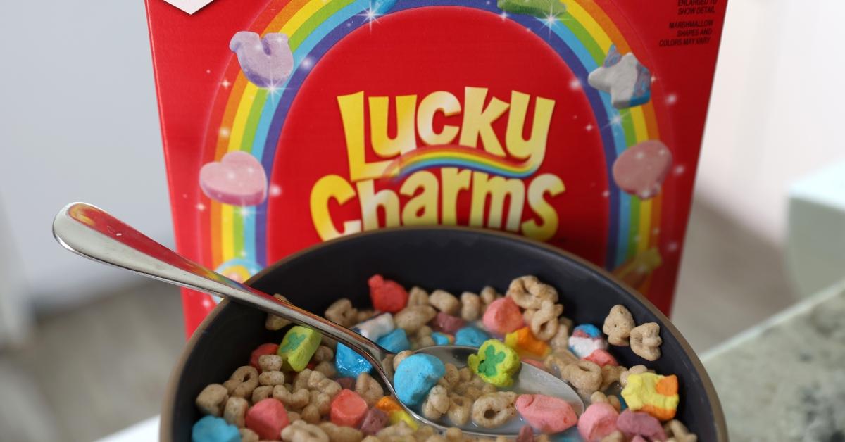 lucky charms cereal box