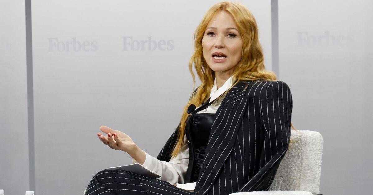 Jewel’s Relationship History Includes Musicians and Actors
