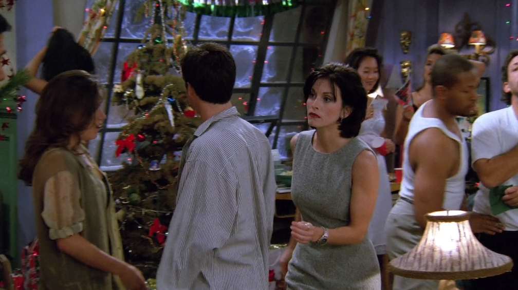 10 Christmas (and Christmas Eve Eve) Episodes of 'Friends' You Need to