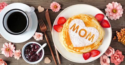 free mothers day meals