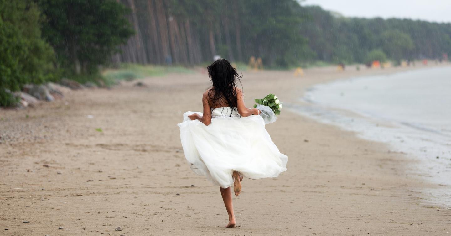 broma de novia por correo