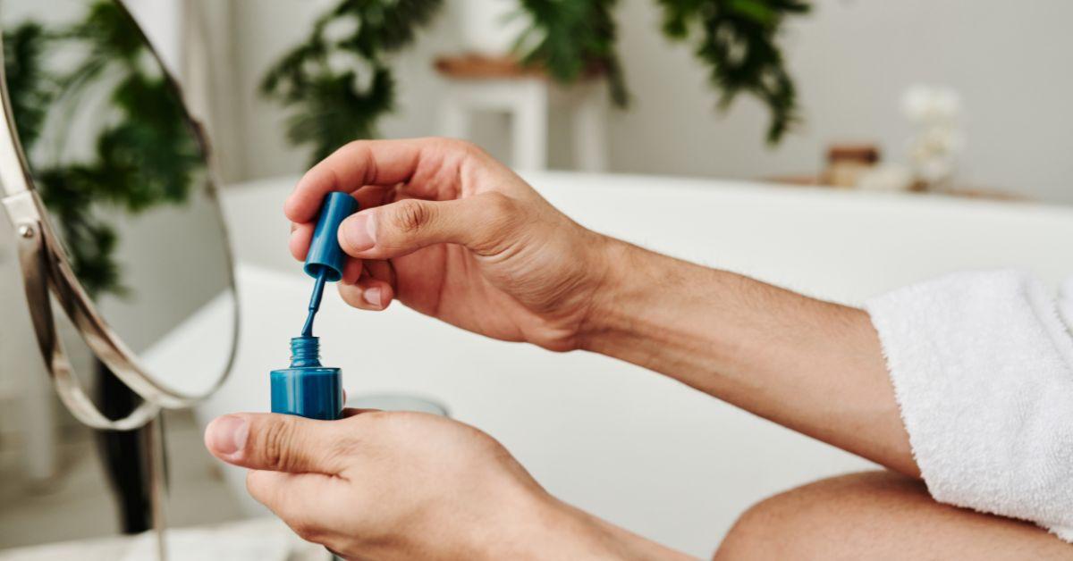 Why Do Guys Paint One Fingernail? It May Be Part of a Cause