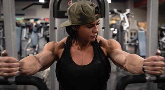 Bodybuilders Are Paying New Moms For Breast Milk To Get Serious Gains