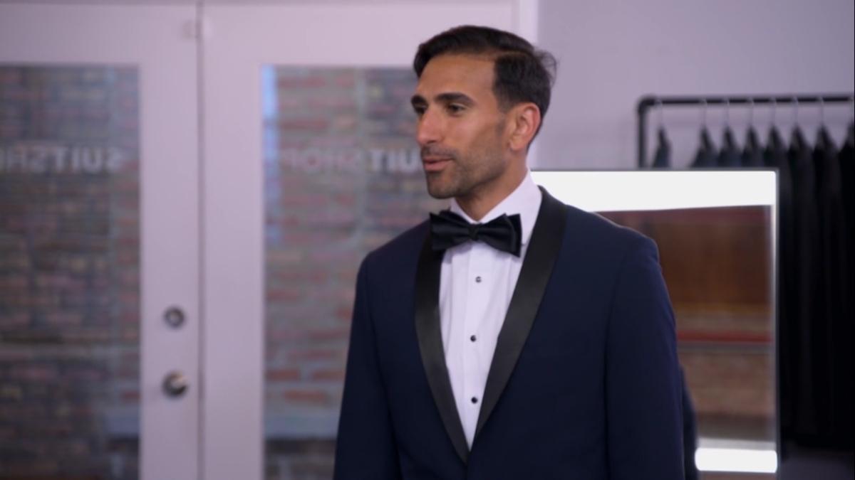 Juan in a tuxedo on MAFS