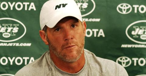 Brett Favre gets traded to the New York Jets,