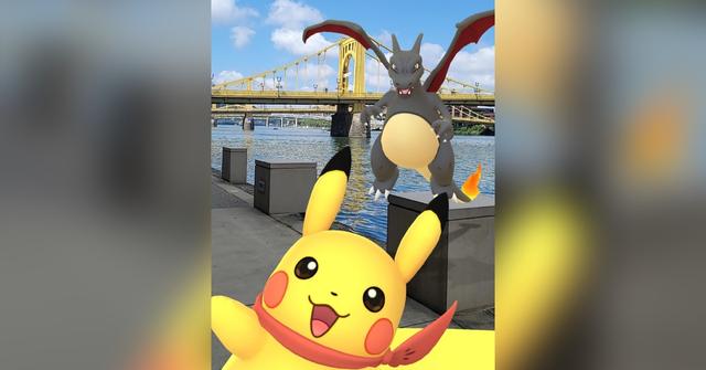 Pokémon Go HIGH CP Party Hat Charizard For TRADE