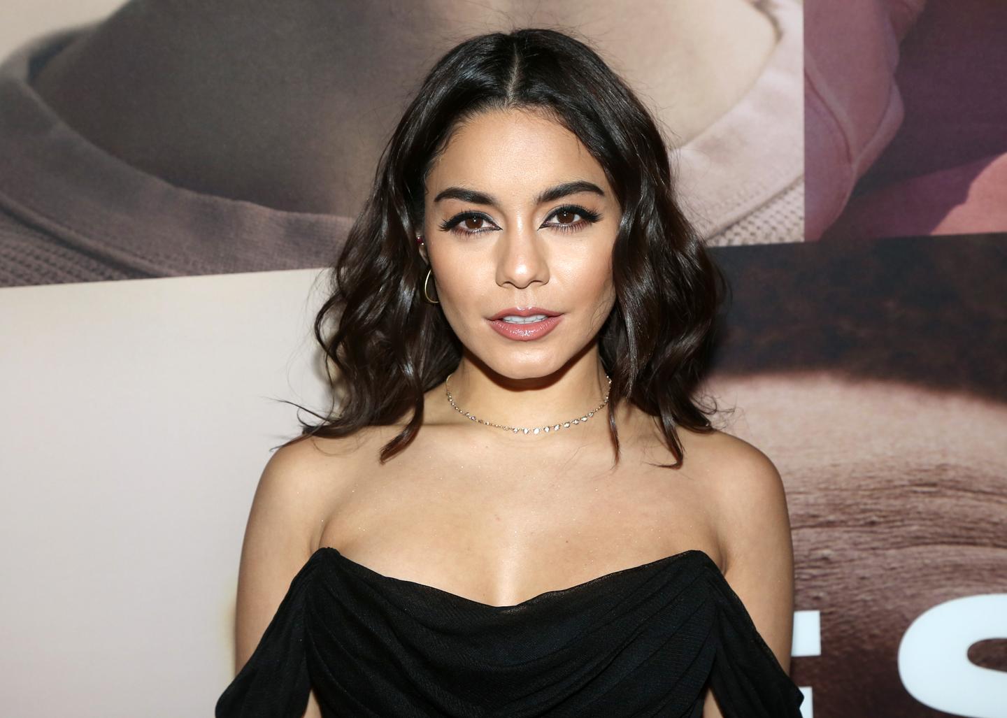 Who is vanessa hudgens dating this mlb player has her attention