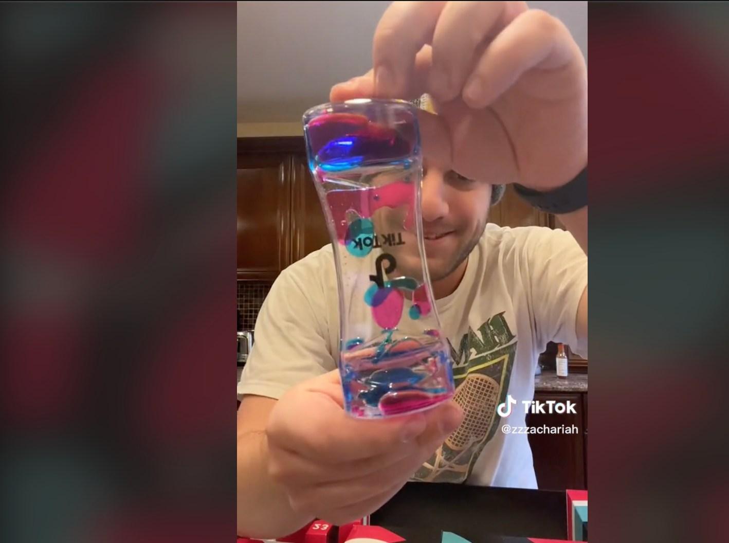 What s in the TikTok Advent Calendar ? What s in the TikTok Advent Calendar ?