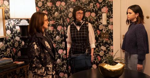 Cinda (Tina Fey), Poppy (Adina Verson) and Mabel (Selena Gomez) in 'OMITB'