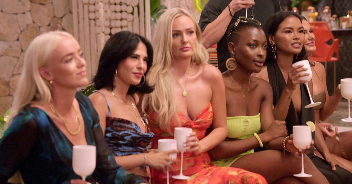 (L to R) Elys Hutchinson, Xanthi Perdikomatis, Micah Lussier, Tolu Ekundare, Dominque Defoe, and Jessica Vestal in Season 2 of 'Perfect Match.'