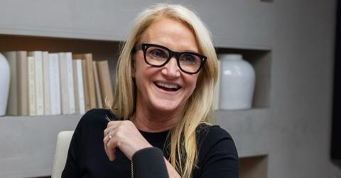 Is Mel Robbins a Therapist? The Truth About Her Credentials
