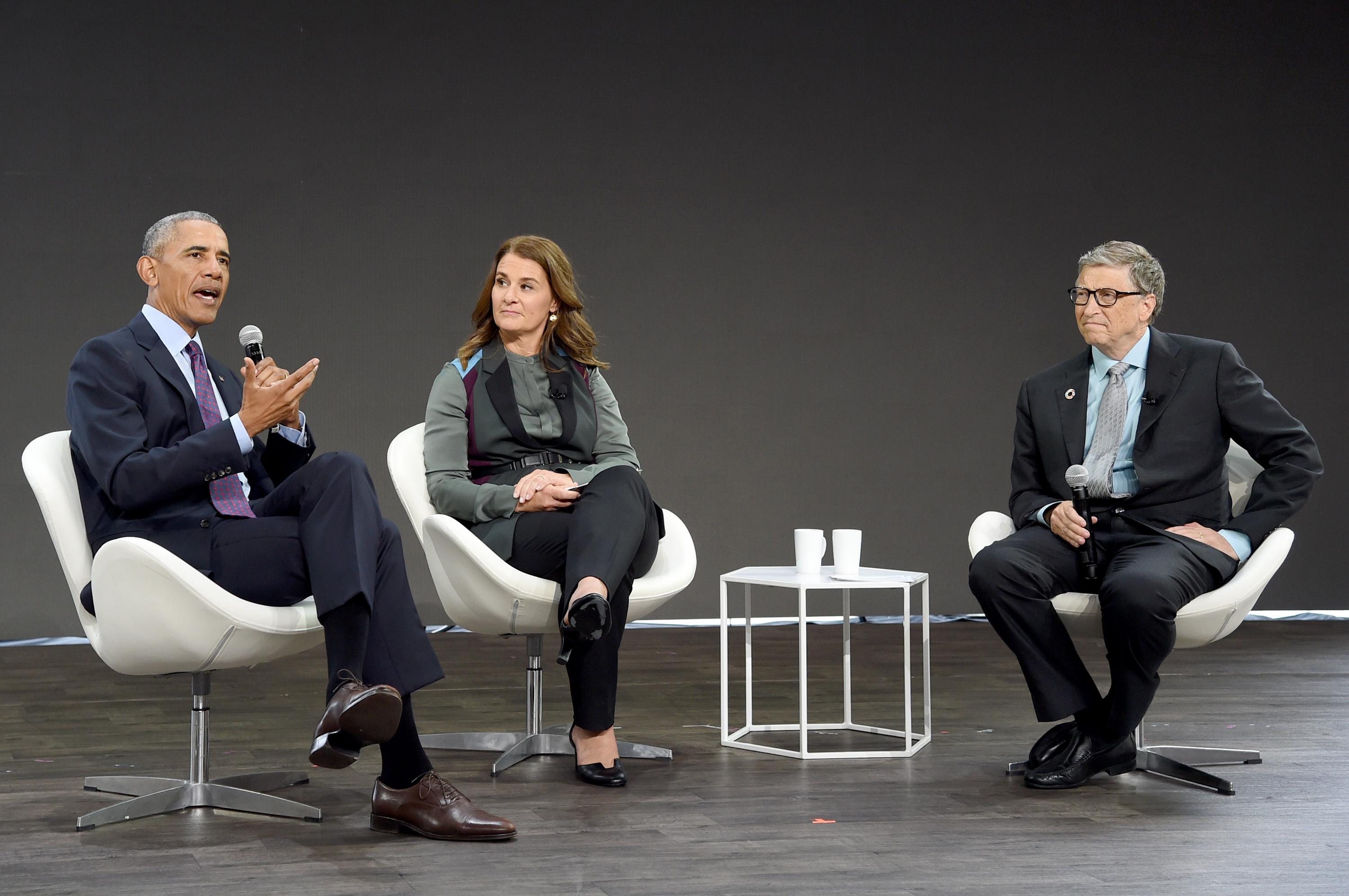 Bill and Melinda Gates with Obama