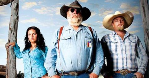 'American Hoggers' cast poses in promotional photo