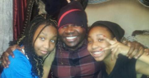 Jholie Moussa and Zhane Moussa with their father.