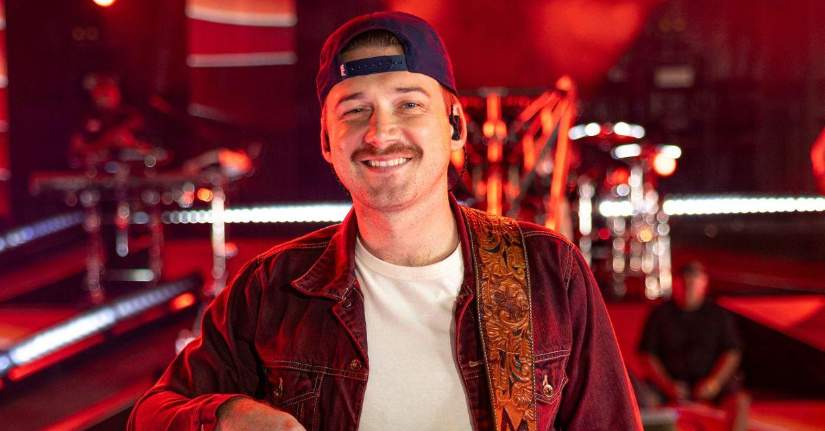 Morgan Wallen performs the song '98 Braves' at the 2023 Billboard Music Awards