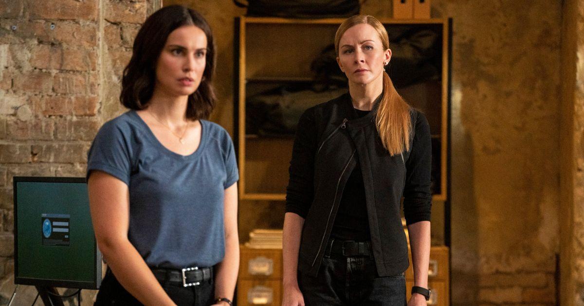 (l-r): Heida Reed and Eva-Jane Willis filming 'FBI: International'