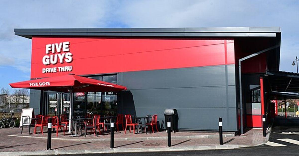 Five Guys CEO Jerry Murrell Gave His Bonus to Employees