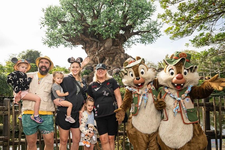 kelce-family-animal-kingdom