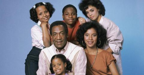 (l-r): 'Cosby Show' stars Tempestt Bledsoe, Bill Cosby, Keshia Knight-Pulliam, Malcolm-Jamal Warner, Phylicia Rashad, and Lisa Bonet