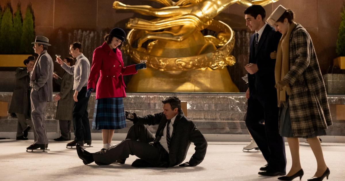 Midge and Gordon ice skating on 'The Marvelous Mrs. Maisel' 