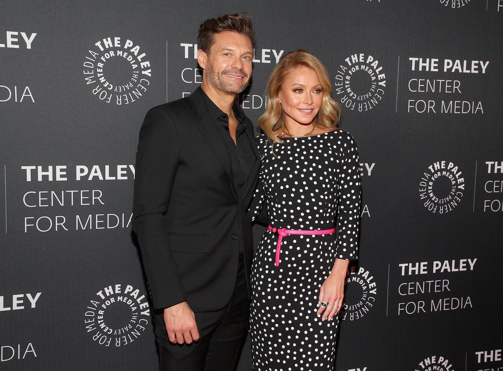 Kelly Ripa Salary And Here’s Everything We Know About Kelly Ripa’s Shocking Annual Salary