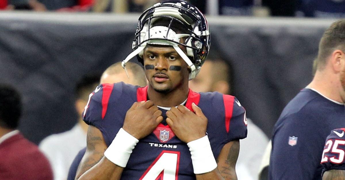 Deshaun Watson with his helmet off during a game with the Texas.