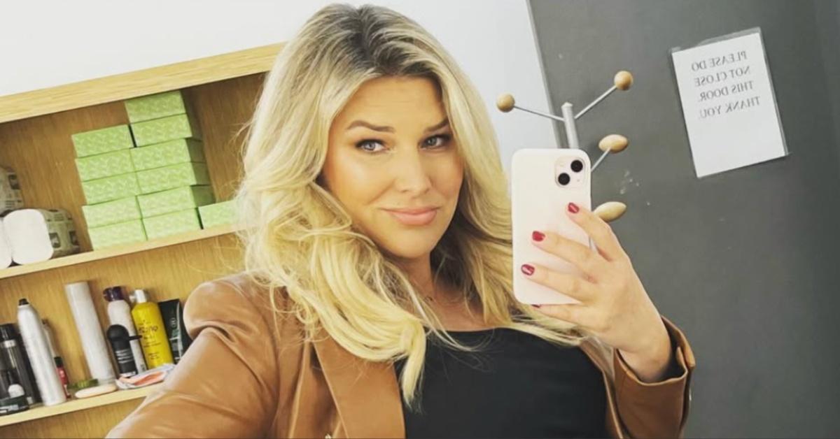Shae Cornette shared a pregnant selfie on Instagram.