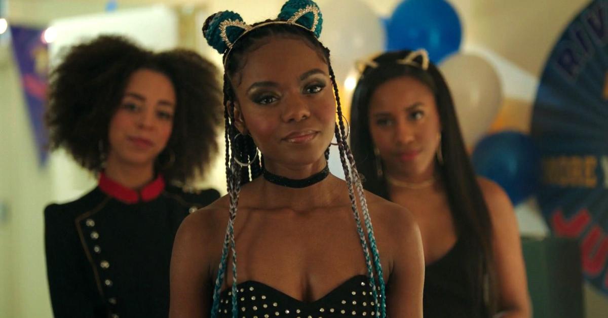 Josie-and-the-Pussycats-Riverdale-Ashleigh Murray Hayley Law Asha Bromfield