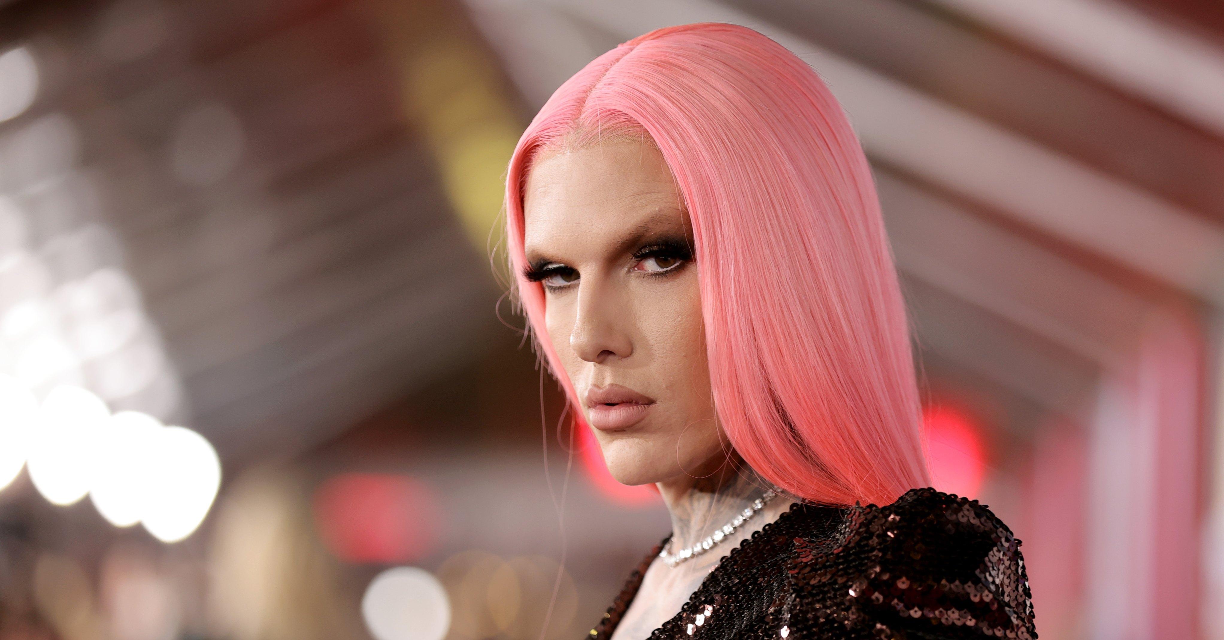 Jeffree Star's Purple Backyard Has Seriously Confused His Followers