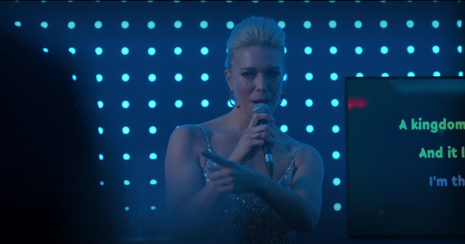 Hannah Waddingham’s “Let It Go” – A Captivating Performance That Goes Beyond Frozen