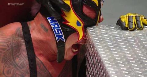 did rey mysterio really lose an eye