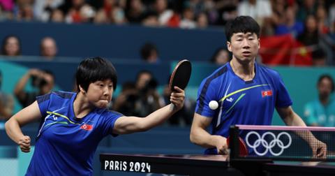 북한 선수단이 올림픽 탁구에 출전했다.