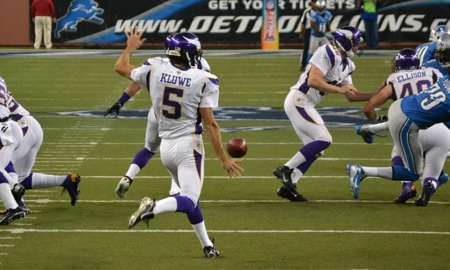 Chris Kluwe kicking for the Minnesota Vikings