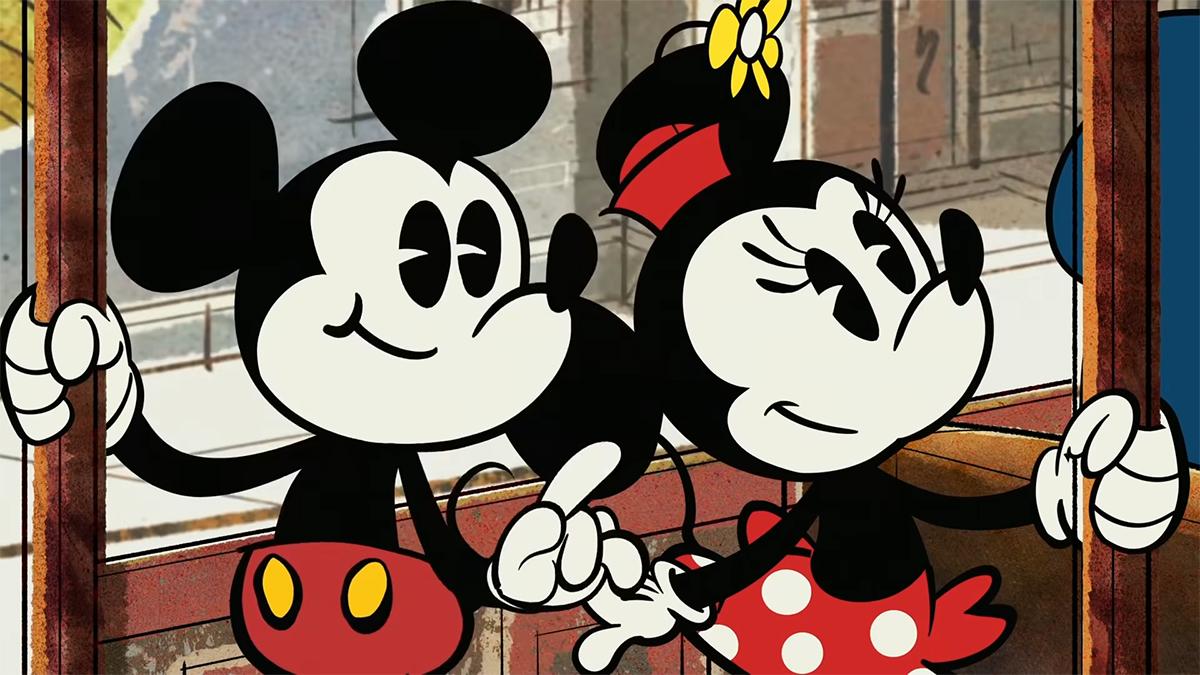why-do-disney-characters-wear-gloves-there-s-a-good-reason