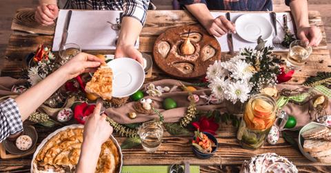 friendsgiving-quotes-for-instagram-1-1574711717885.jpg