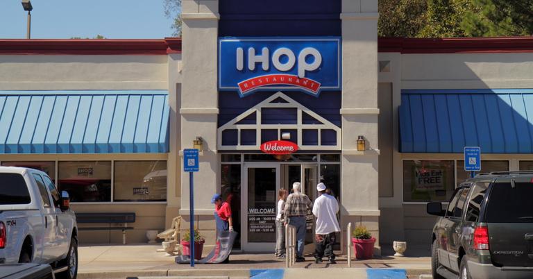 TikToker's IHOP Video Goes Viral For Woman's Bitter Reaction