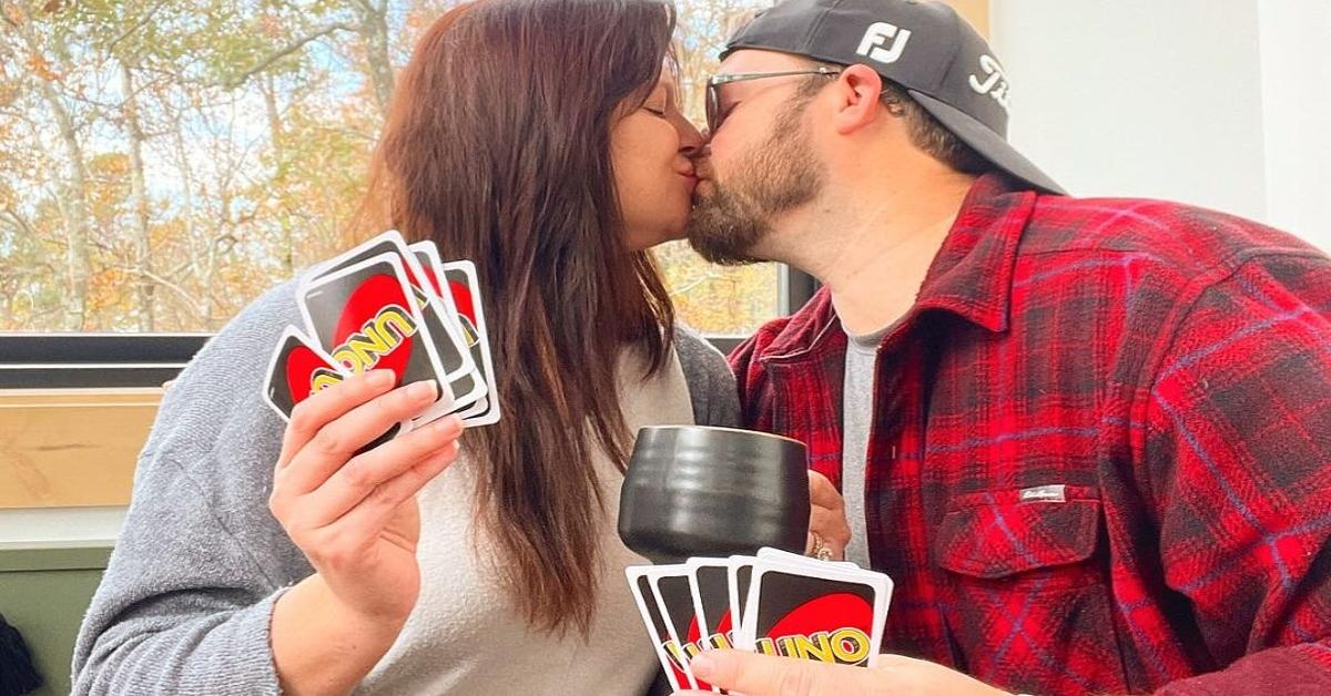 Amy Duggar and Dillon King playing Uno