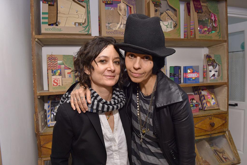 Sara Gilbert and Linda Perry